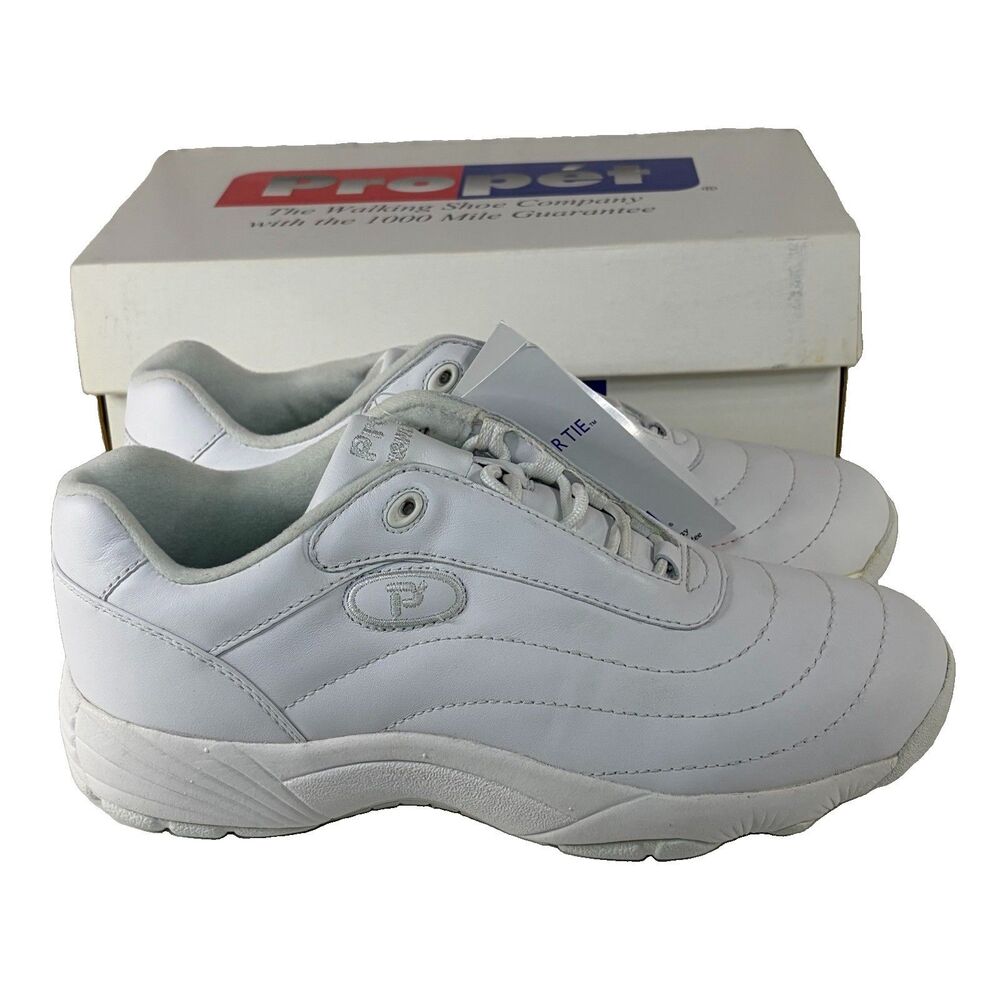 Propet Women's W3861 Wash & Wear Tie Up Walking Sneaker, White, Size 8W NIB
